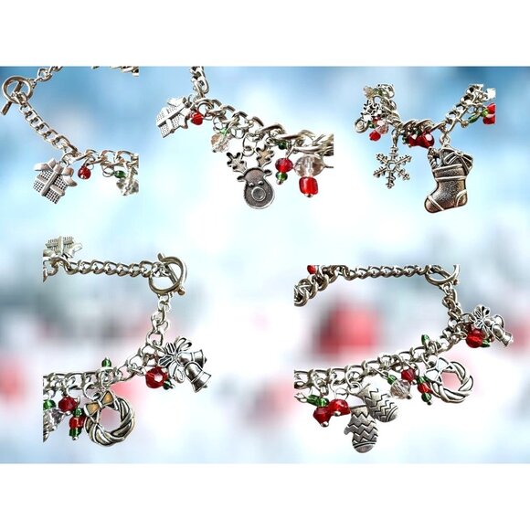 Christmas Charm Bracelet New Rudolph Stocking Wreath Snowflake Gift Pres… - Picture 9 of 11